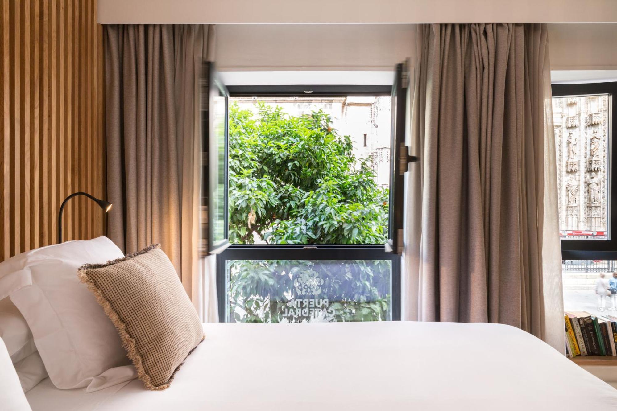 Puerta Catedral Suites Sevilla Rum bild