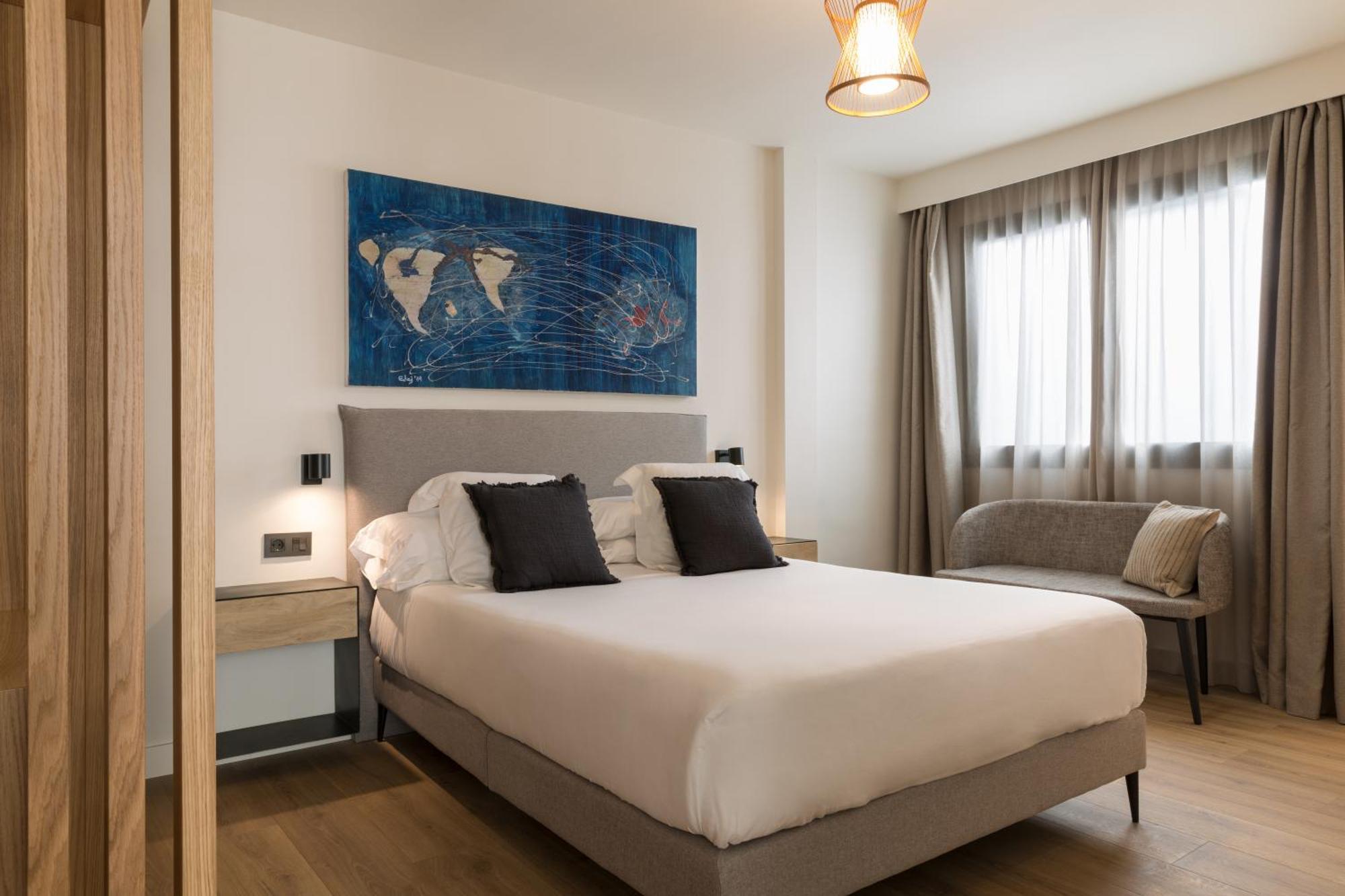 Puerta Catedral Suites Sevilla Rum bild